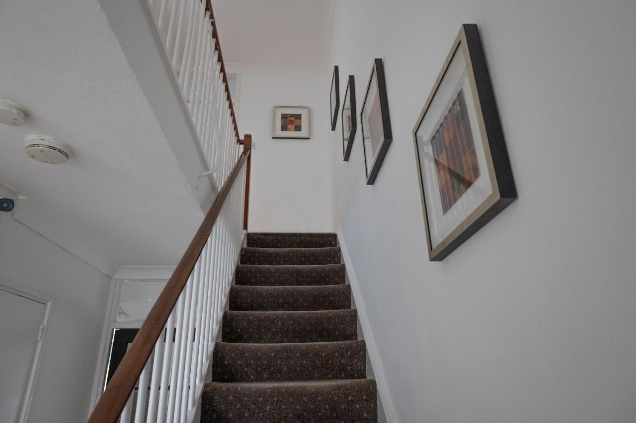 London - 4 Bed - Sleeps 8 - Garden - Pet Friendly Villa Kültér fotó