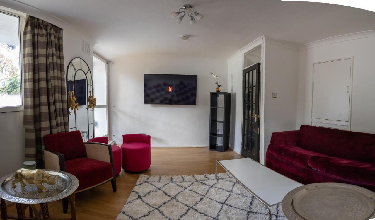 London - 4 Bed - Sleeps 8 - Garden - Pet Friendly Villa Kültér fotó